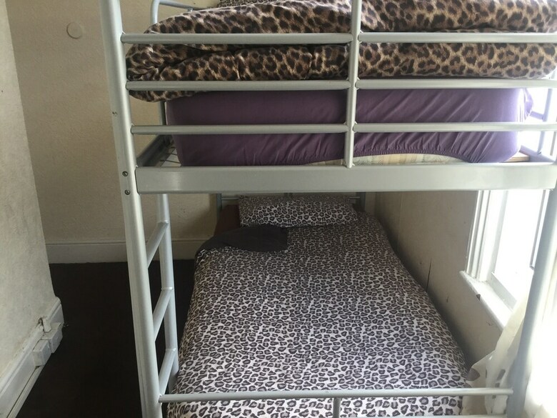 Hostal Adam And Eve Hotel