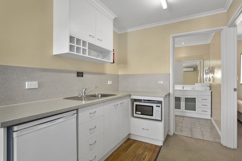 Elphin Motel & Serviced Apartments