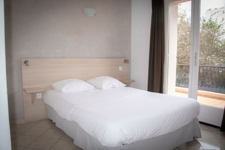 Hotel H�tel Reine D'azur
