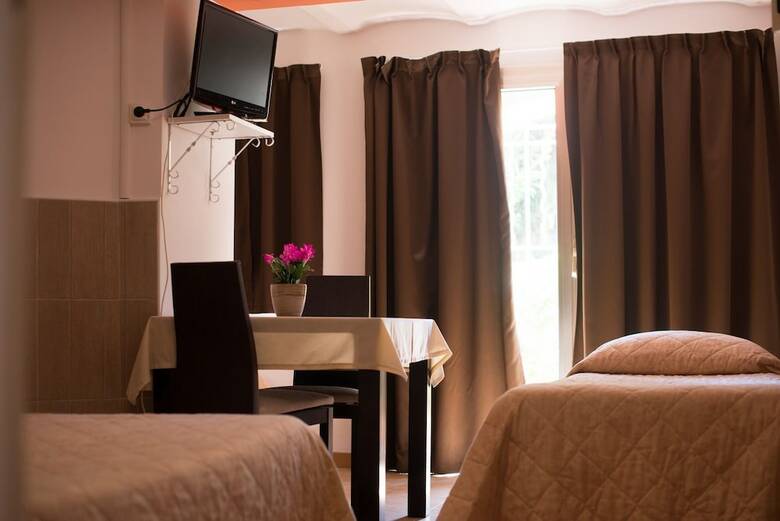 Hotel H�tel Reine D'azur