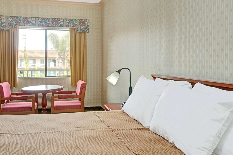 Motel Travelodge By Wyndham Lynwood