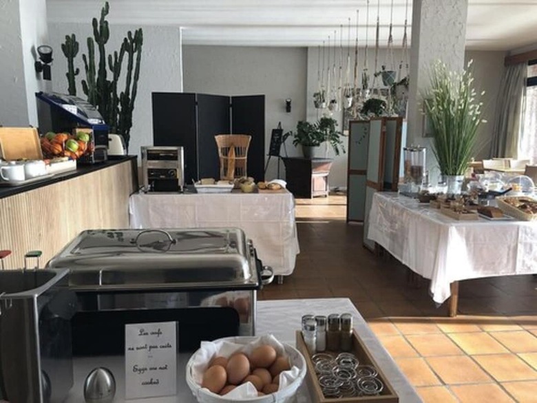 Hotel H�tel Alivi
