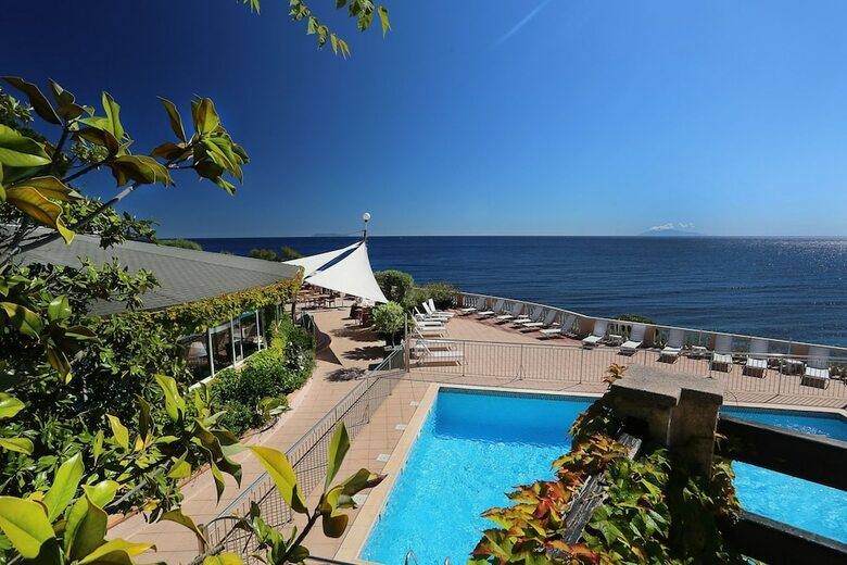 Hotel H�tel Alivi