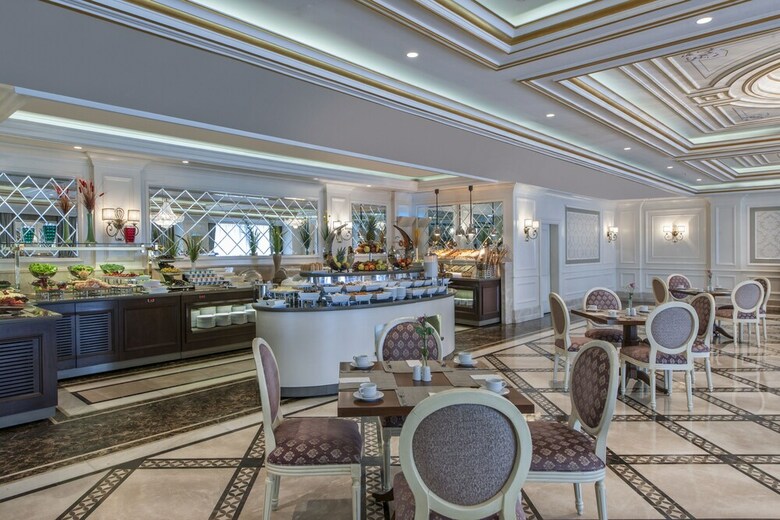 Elite World Business Hotel