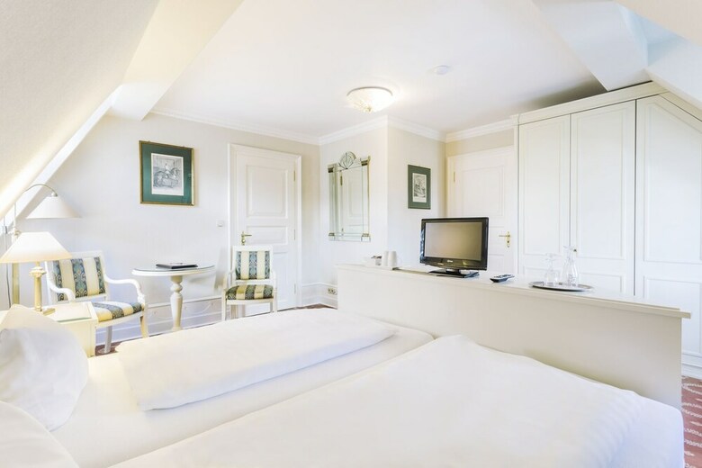 Burghotel Hasel�nne