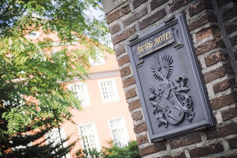 Burghotel Hasel�nne