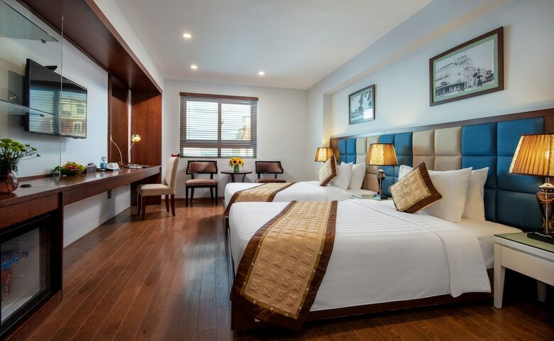 Skylark Hotel