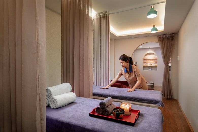 Skylark Hotel