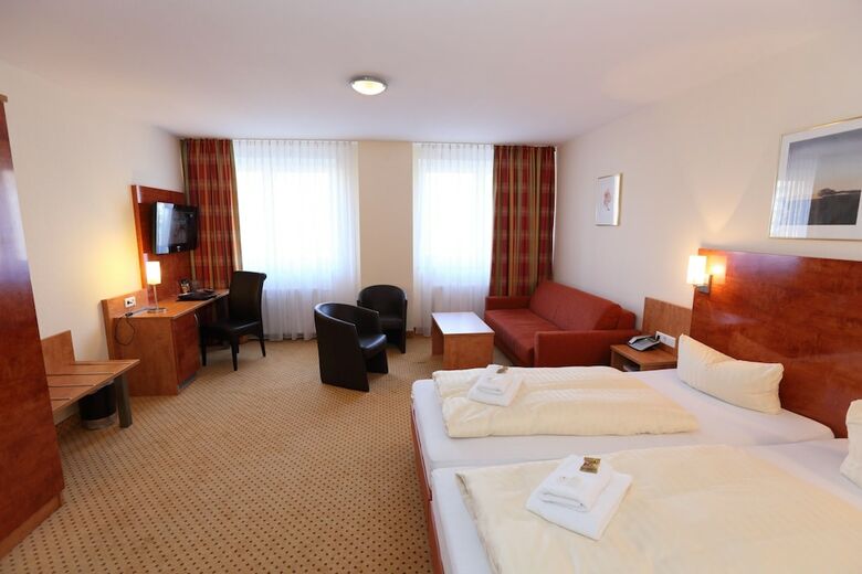 Caf� & Hotel Am Holzhafen