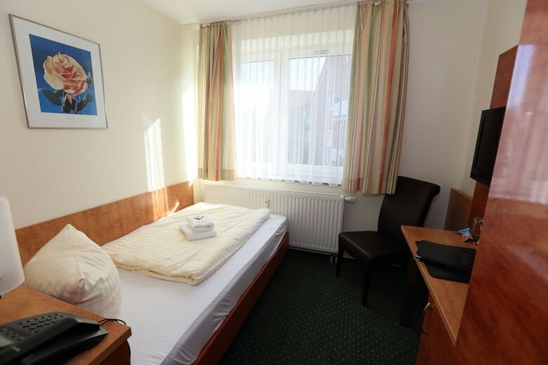 Caf� & Hotel Am Holzhafen