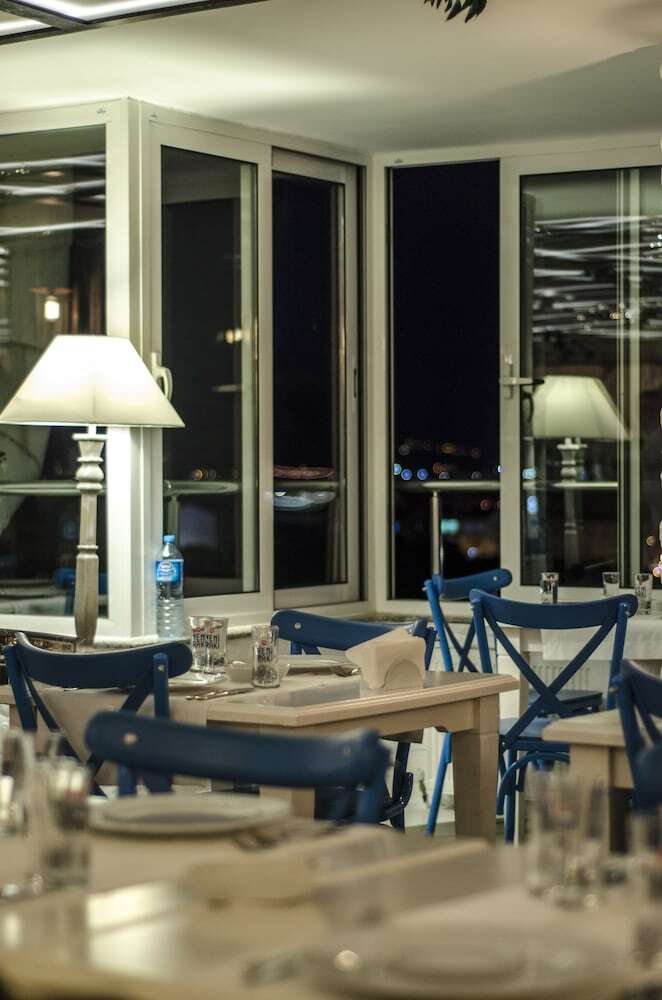 Akol Hotel