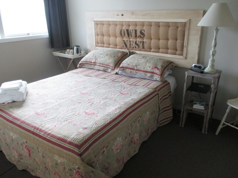 Owls Nest Motel