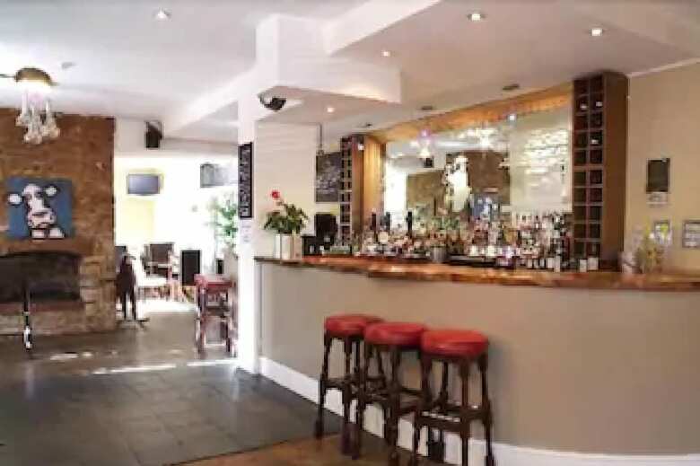 Bed & Breakfast The Old Court Hotel