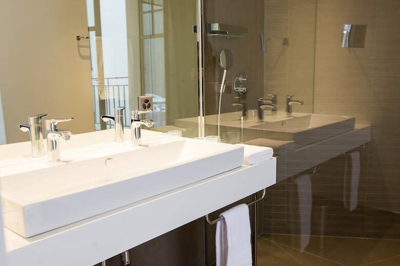 Hotel H�tel Des Voyageurs