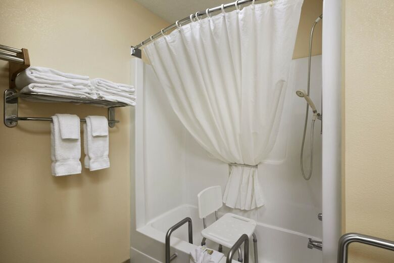 Hotel Super 8 By Wyndham Columbia City