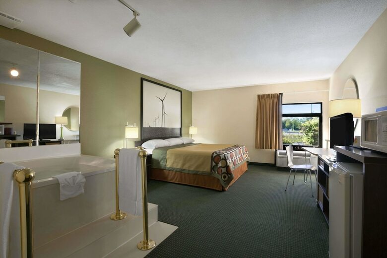 Hotel Super 8 By Wyndham Columbia City