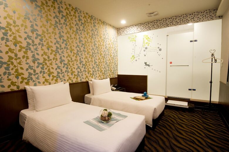 Ximen Holiday Fun Hotel