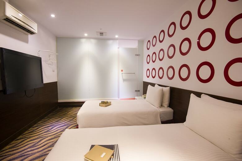 Ximen Holiday Fun Hotel