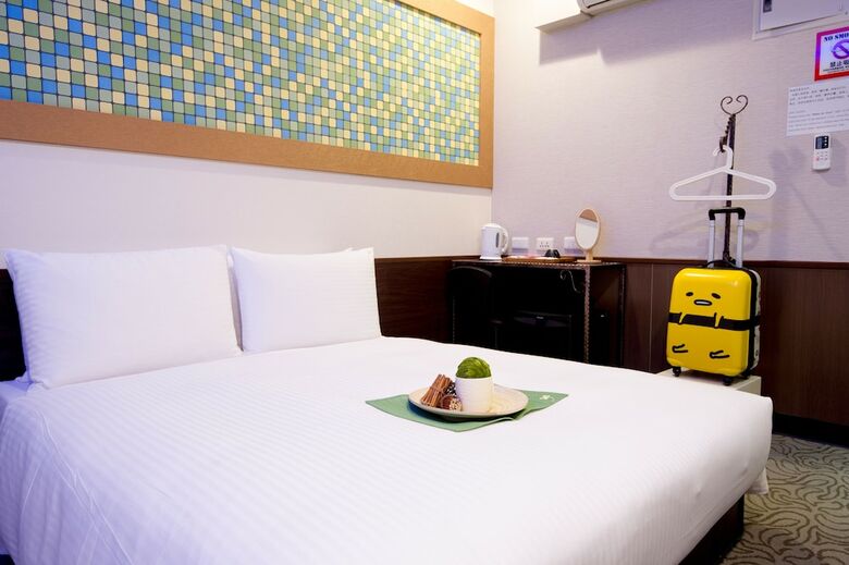 Starry Night Hotel