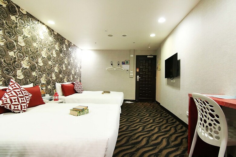 Starry Night Hotel