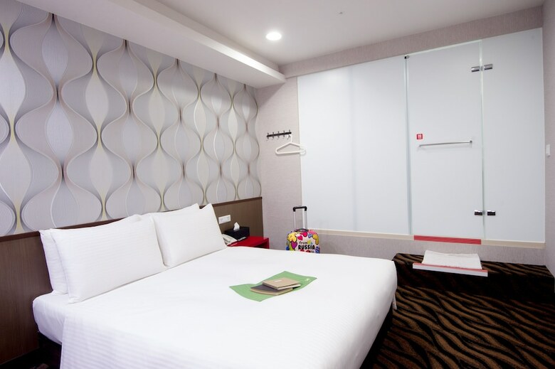 Starry Night Hotel