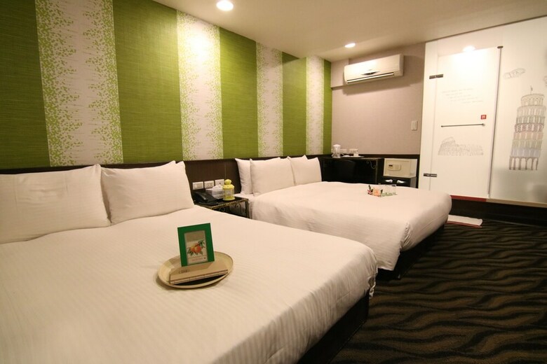 Starry Night Hotel