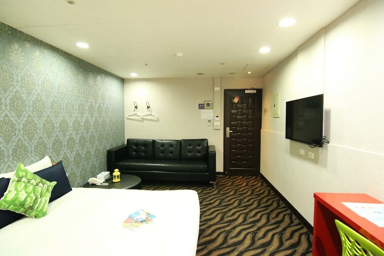 Starry Night Hotel