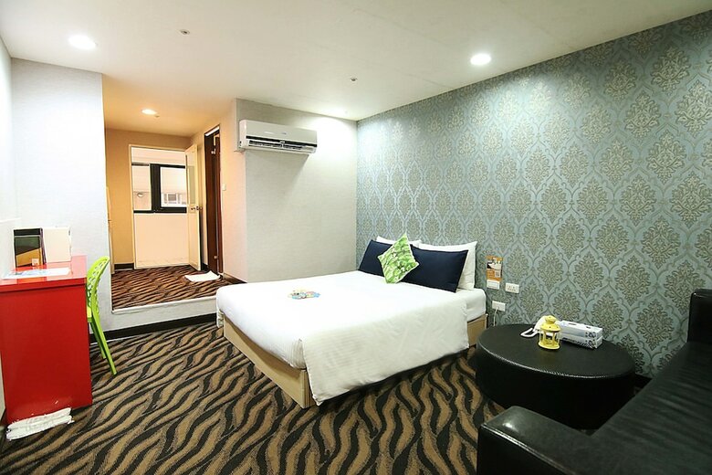 Starry Night Hotel