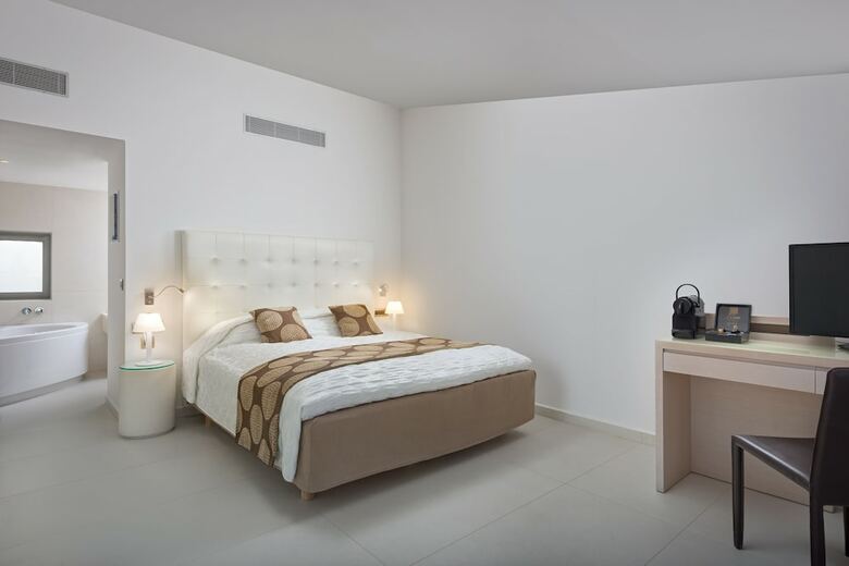 Hotel Ixian All Suites - Adults Only