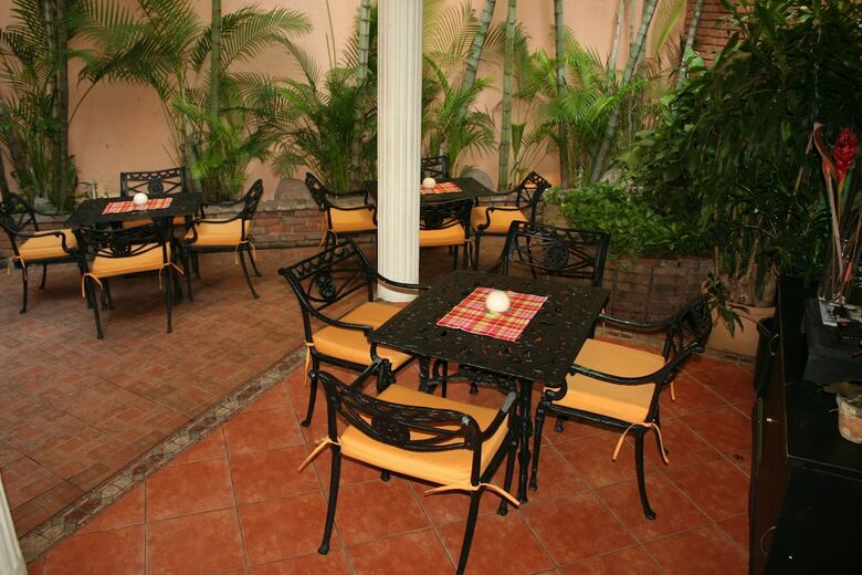 Hotel Suite Colonial