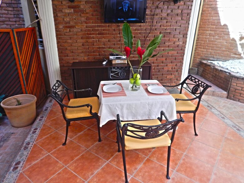 Hotel Suite Colonial