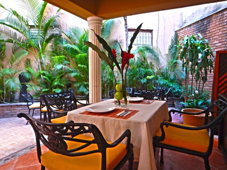 Hotel Suite Colonial