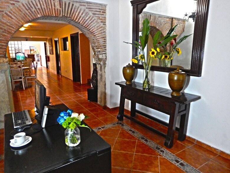 Hotel Suite Colonial