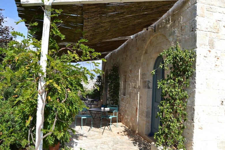 Bed & Breakfast Trulli Gallo Rosso