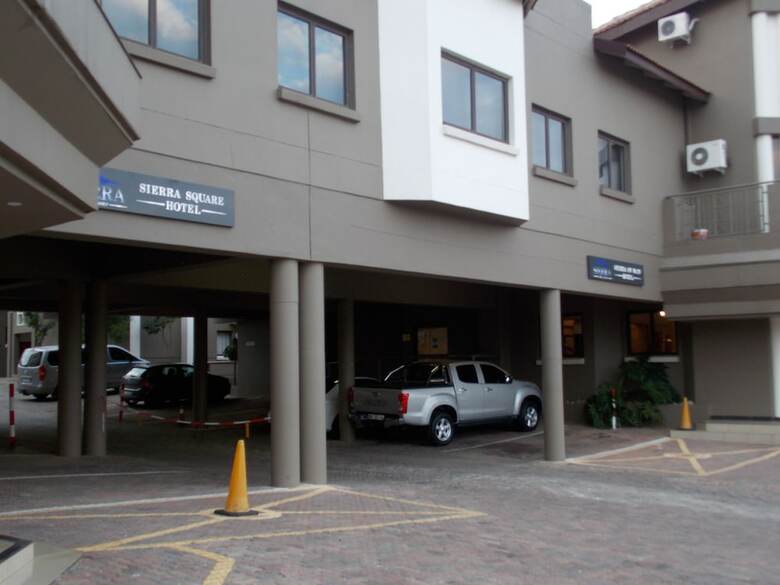 Sierra Square Hotel