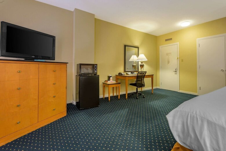Clarion Hotel Lebanon-hershey East