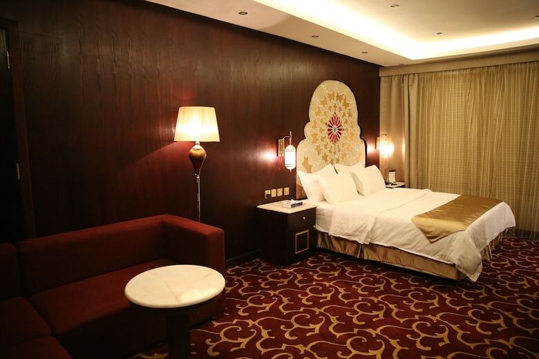 Madareem Crown Hotel