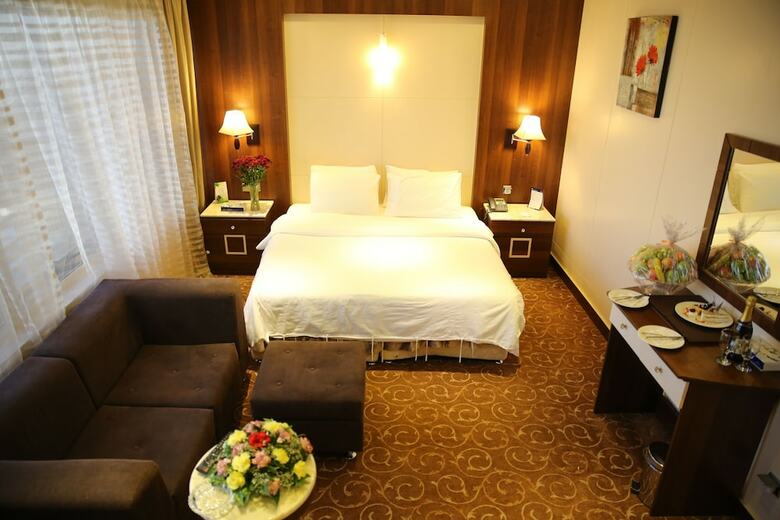 Madareem Crown Hotel