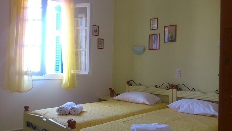 Aparthotel Dora's Studios And Apartments