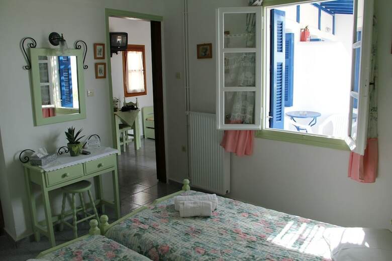 Aparthotel Dora's Studios And Apartments