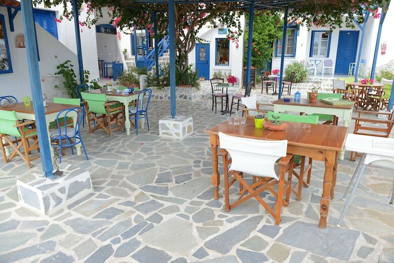 Aparthotel Dora's Studios And Apartments