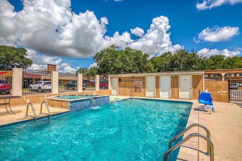 Oyo Hotel Crowley La I-10