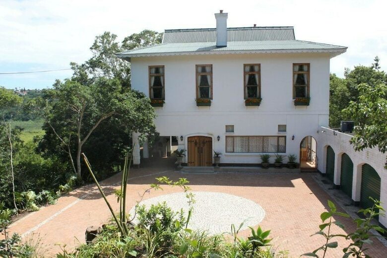 Bed & Breakfast Royston Hall Guesthouse