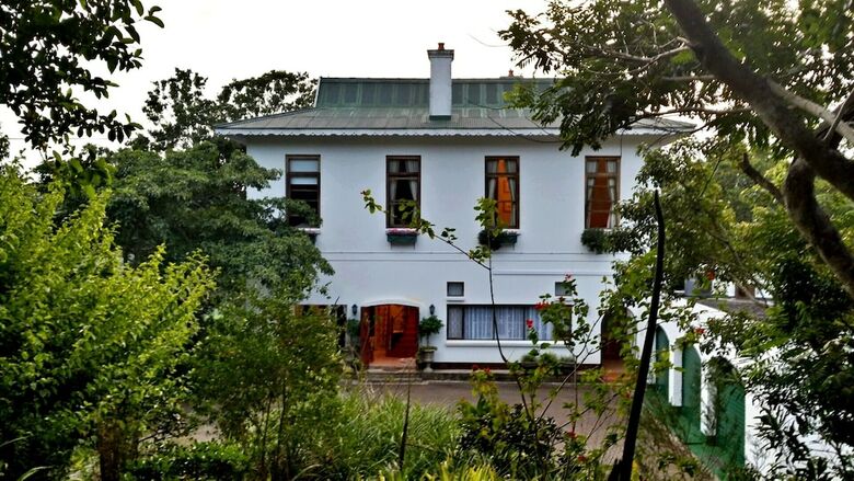 Bed & Breakfast Royston Hall Guesthouse