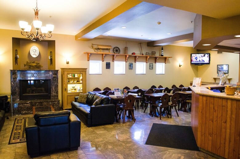 Hotel Fairbridge Inn & Suites