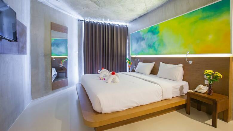 B2 Sea View Pattaya Boutique & Budget Hotel
