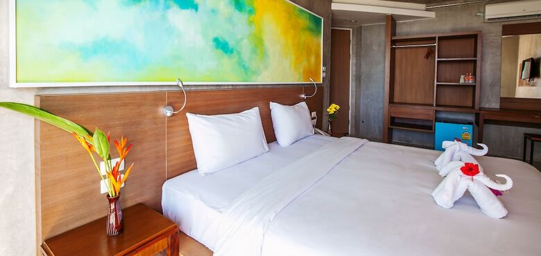 B2 Sea View Pattaya Boutique & Budget Hotel