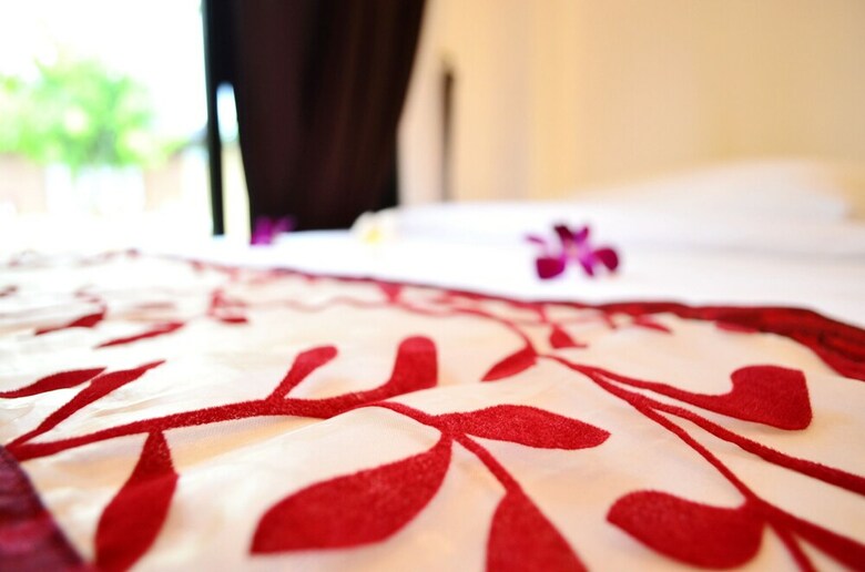 Hotel Phuket Siray Hut Resort