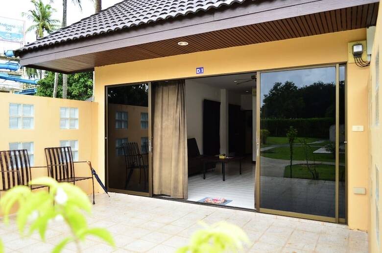 Hotel Phuket Siray Hut Resort