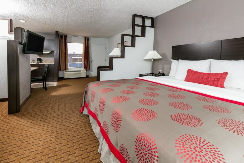 Hotel Ramada By Wyndham El Paso